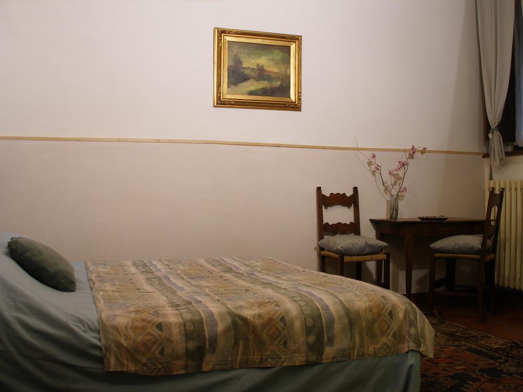 B&B Della Rosa Civitella D'Arna Δωμάτιο φωτογραφία