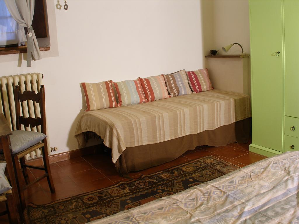 B&B Della Rosa Civitella D'Arna Δωμάτιο φωτογραφία